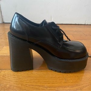 Unif Des Shoe / Shiny Black